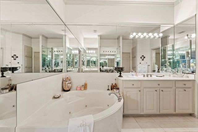 4513 Country Club View, Baytown, TX 77521