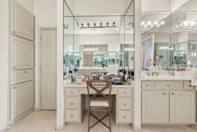 4513 Country Club View, Baytown, TX 77521