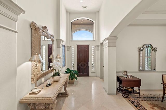 4513 Country Club View, Baytown, TX 77521