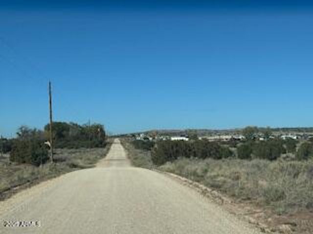 955 W 33RD S Place S, St Johns, AZ 85936