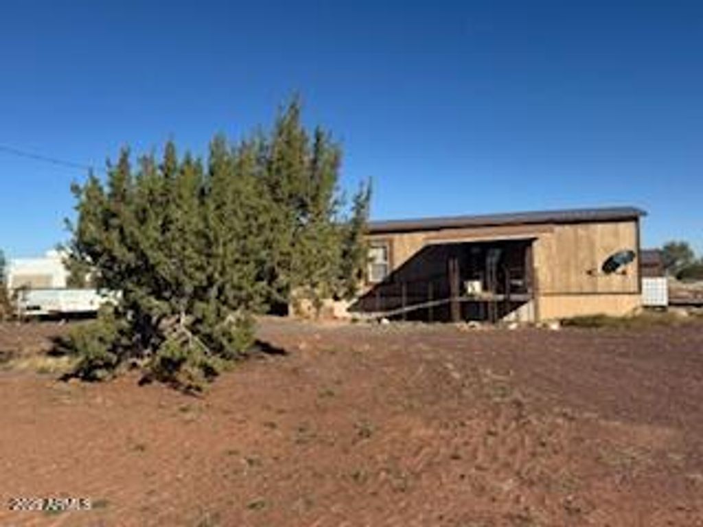 955 W 33RD S Place S, St Johns, AZ 85936