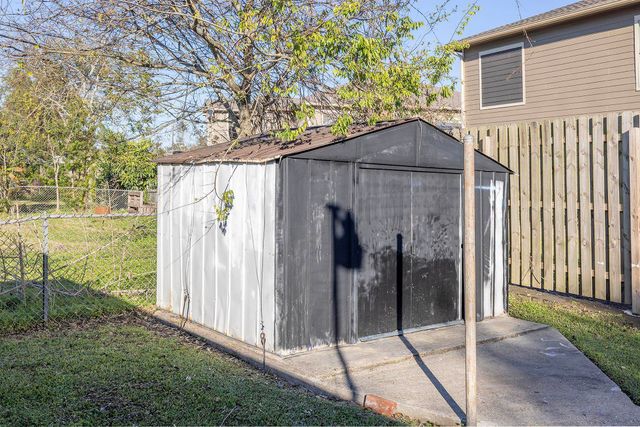 101 Windham, Houma, LA 70360