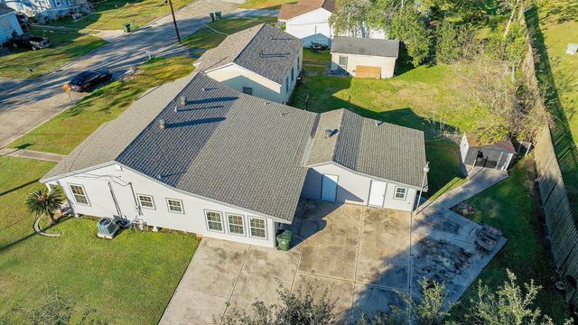 101 Windham, Houma, LA 70360