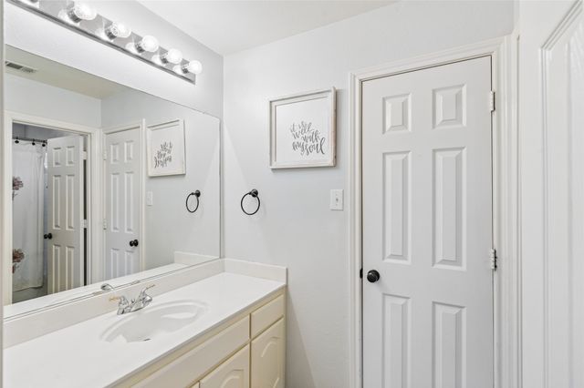 3014 Saint Bartholomew Drive, Mansfield, TX 76063