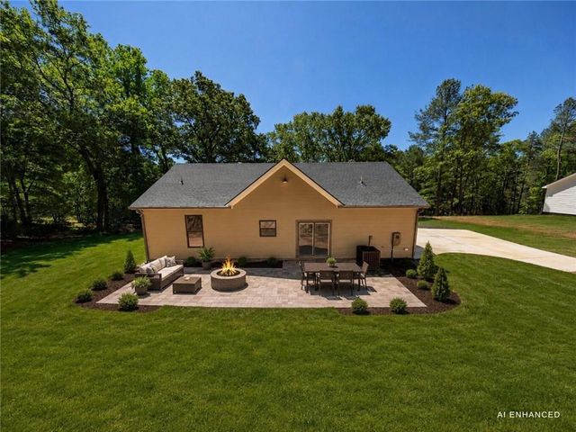 760 Donahoo Road SE, Silver Creek, GA 30173