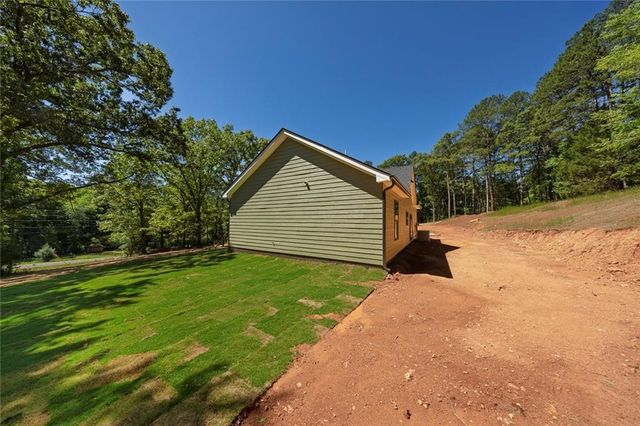 760 Donahoo Road SE, Silver Creek, GA 30173