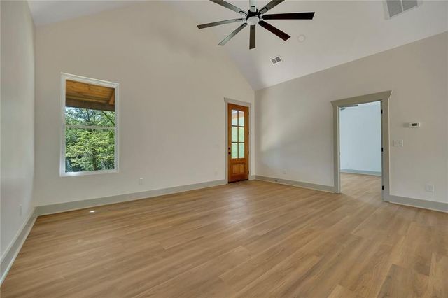 760 Donahoo Road SE, Silver Creek, GA 30173