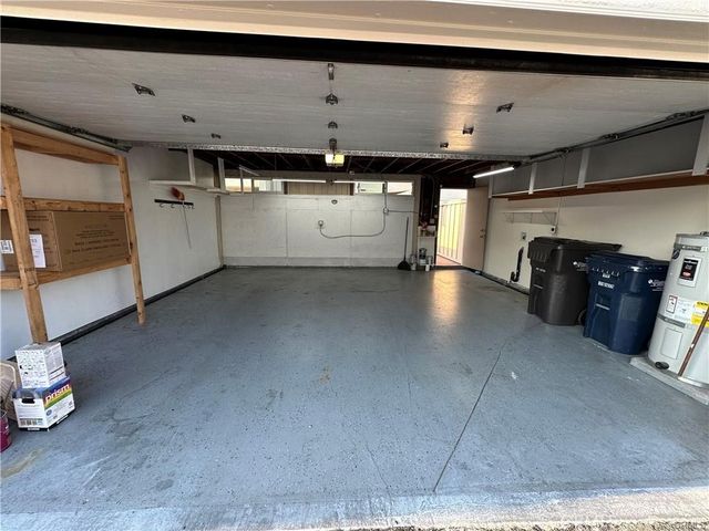 9742 Villa Pacific, Huntington Beach, CA 92646