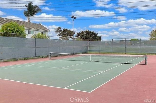 9742 Villa Pacific, Huntington Beach, CA 92646