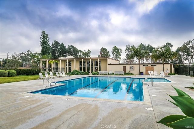 9742 Villa Pacific, Huntington Beach, CA 92646