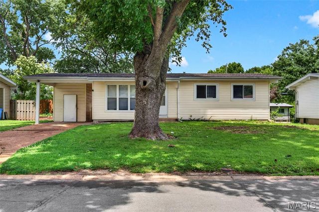 1325 Estes Drive, Florissant, MO 63031