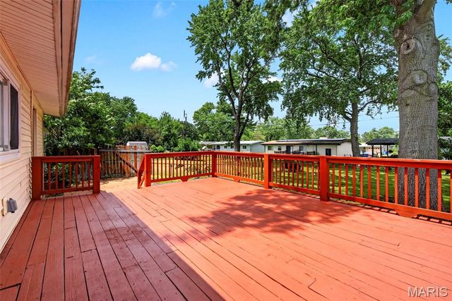 1325 Estes Drive, Florissant, MO 63031