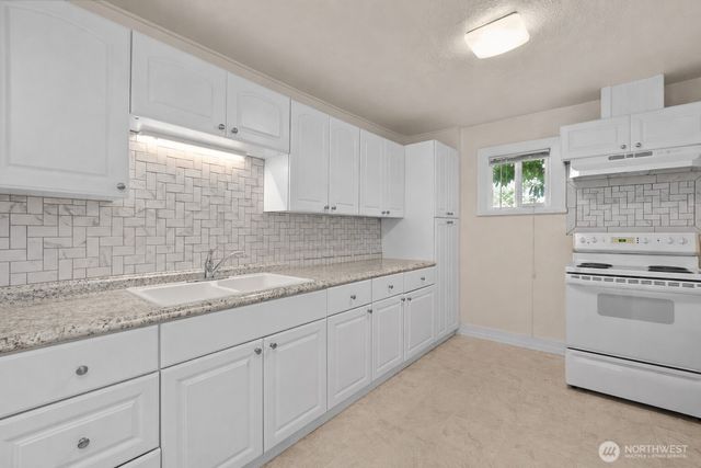 926 Pleasant Avenue, Bremerton, WA 98337