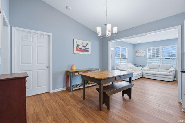 15245 Shakespeare Drive, Evansville, IN 47725