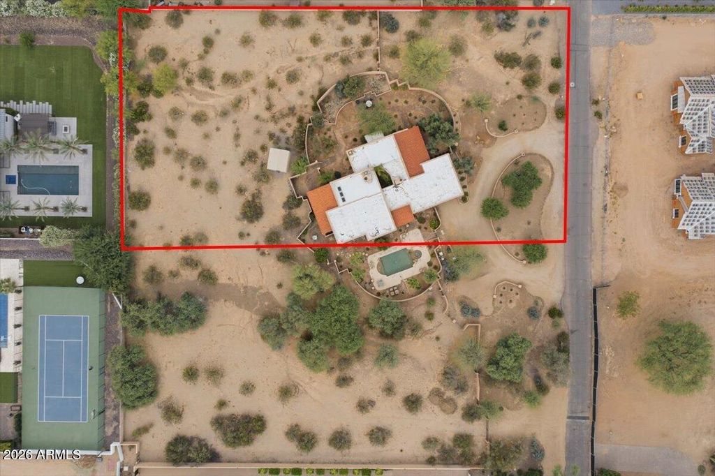 Image 6 of property listing at 9969 E CHARTER OAK Road, Scottsdale, AZ 85260