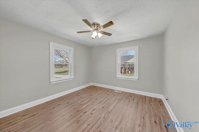 27792 South Road, Athens, AL 35613