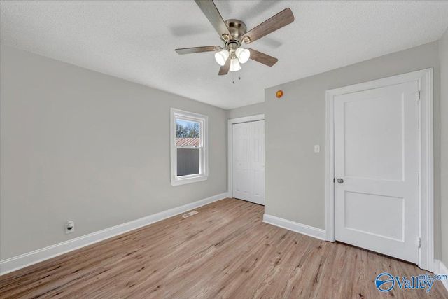 27792 South Road, Athens, AL 35613