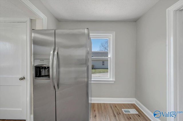 27792 South Road, Athens, AL 35613