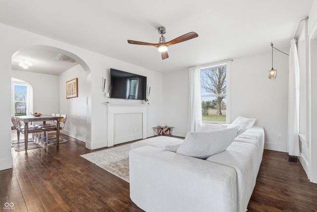 8373 W 1700 N, Elwood, IN 46036
