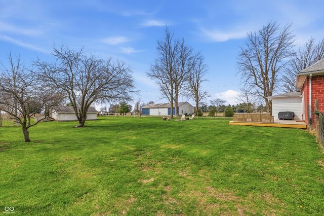 8373 W 1700 N, Elwood, IN 46036