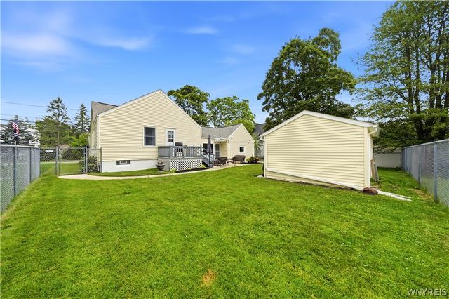 360 Aurora Street, Lancaster, NY 14086