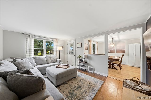 360 Aurora Street, Lancaster, NY 14086