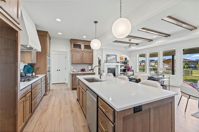 15366 W 173rd Terrace, Olathe, KS 66062