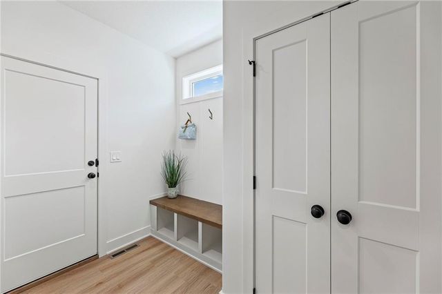 15366 W 173rd Terrace, Olathe, KS 66062