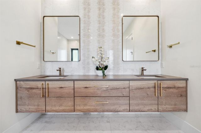 507 ACACIA LANE, Nokomis, FL 34275