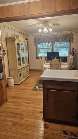 1797 Link Rd, New Johnsonville, TN 37134