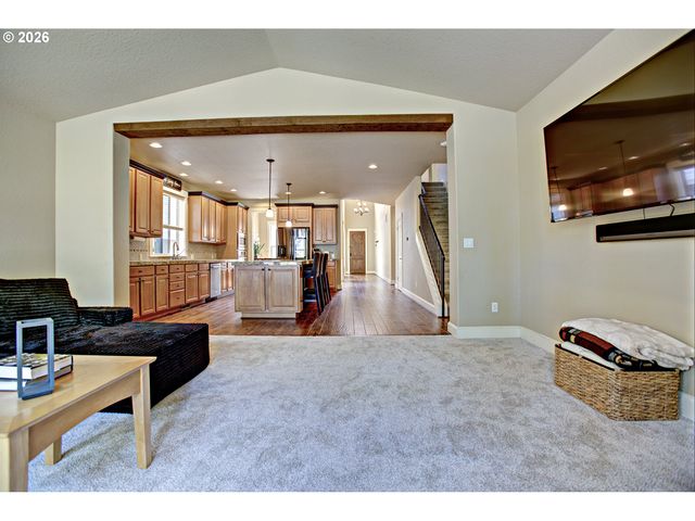 13197 Sw BEDFORD St, Tigard, OR 97224