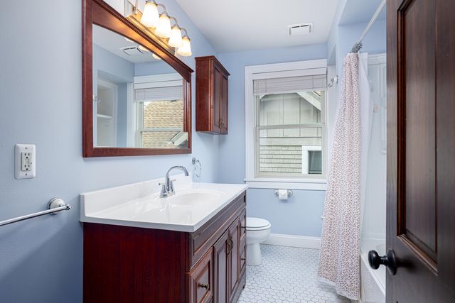 1607 S University Avenue, Ann Arbor, MI 48104
