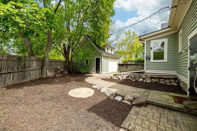 1607 S University Avenue, Ann Arbor, MI 48104