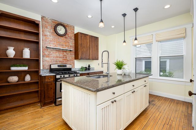 1607 S University Avenue, Ann Arbor, MI 48104