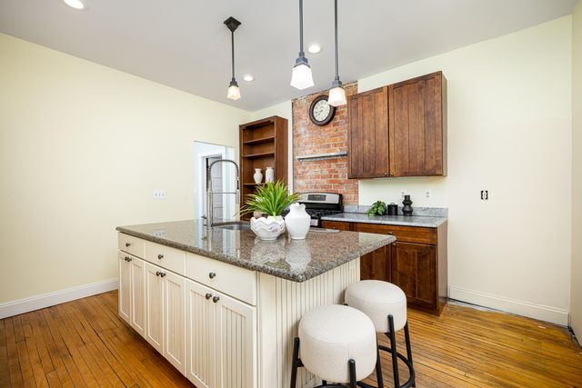 1607 S University Avenue, Ann Arbor, MI 48104