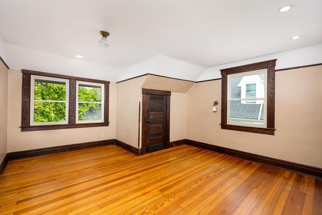 1607 S University Avenue, Ann Arbor, MI 48104