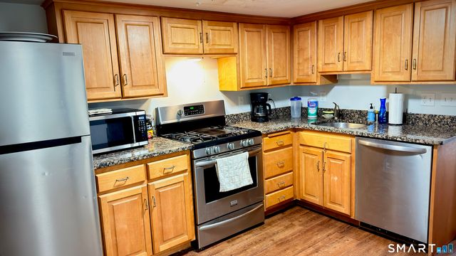 16 Grand Street, Thomaston, CT 06787