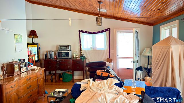 16 Grand Street, Thomaston, CT 06787