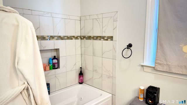 16 Grand Street, Thomaston, CT 06787