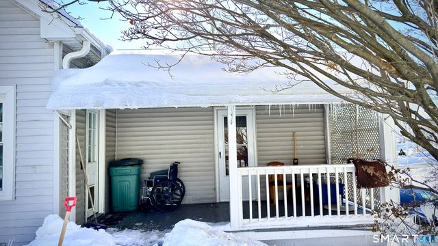 16 Grand Street, Thomaston, CT 06787