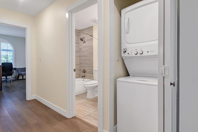 43733 Avenida Alicante, Palm Desert, CA 92211