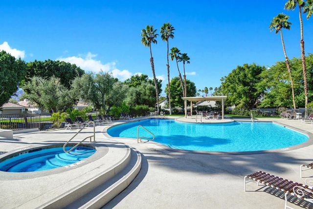 43733 Avenida Alicante, Palm Desert, CA 92211