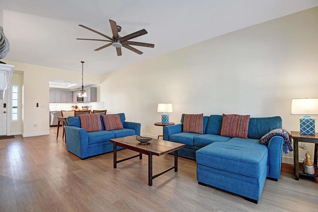 43733 Avenida Alicante, Palm Desert, CA 92211