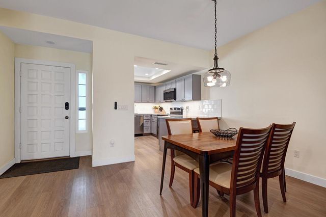 43733 Avenida Alicante, Palm Desert, CA 92211