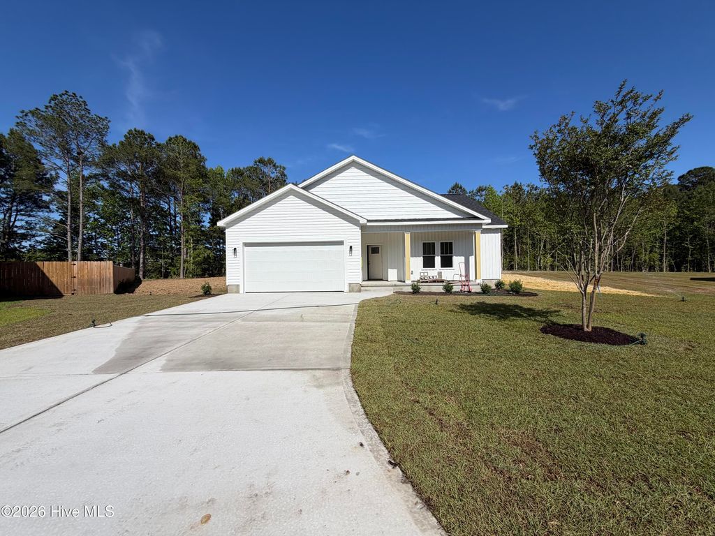 415 Timberwind Lane SE, Leland, NC 28451