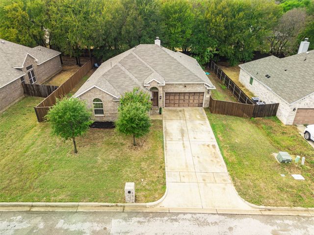 7512 Rose Crest Boulevard, Forest Hill, TX 76140