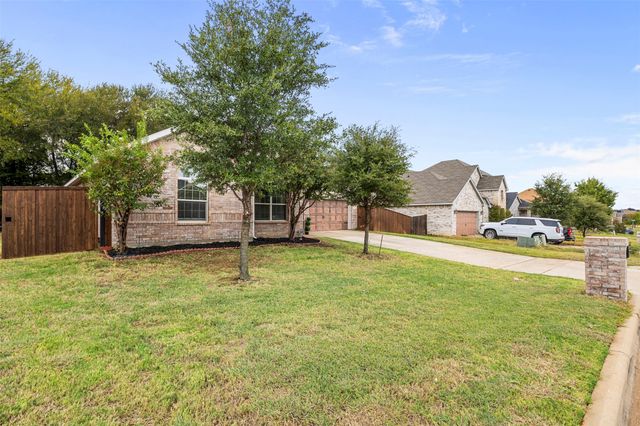 7512 Rose Crest Boulevard, Forest Hill, TX 76140