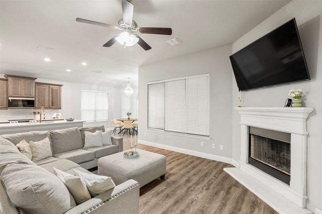 7512 Rose Crest Boulevard, Forest Hill, TX 76140