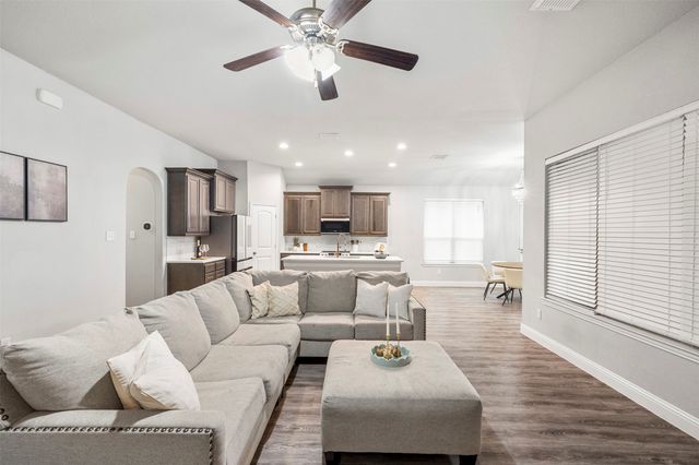 7512 Rose Crest Boulevard, Forest Hill, TX 76140