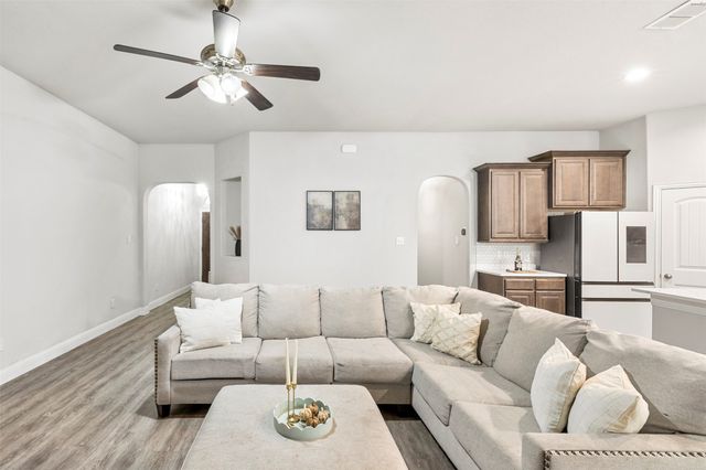 7512 Rose Crest Boulevard, Forest Hill, TX 76140